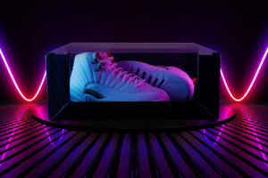 LE_MARCS_Luxury_Magnetic_UV_Protection_Cover_Clear_Box_Sneakers_Nike_Air_Jordans_Example_Shoes_Mood_le-marcs.com